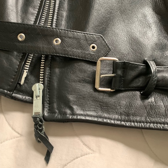 Iconic Men’s Leather Biker Jacket - Picture 8 of 14